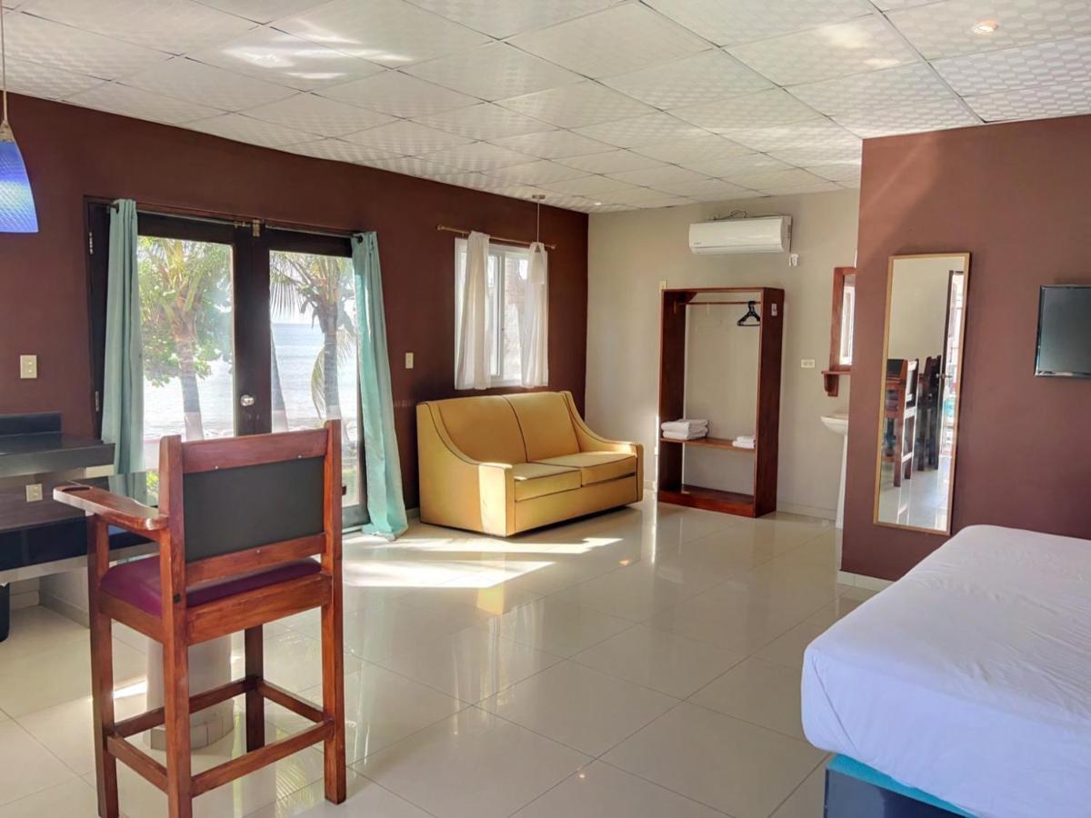 Big Daddy'S Beach Club & Hotel Puerto Armuelles Bagian luar foto